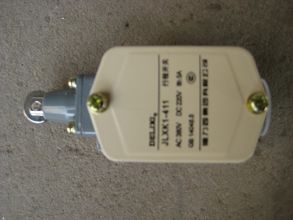 Travel switch